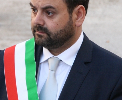 Appalto scuolabus a Troia: la Giunta si costituisce parte civile